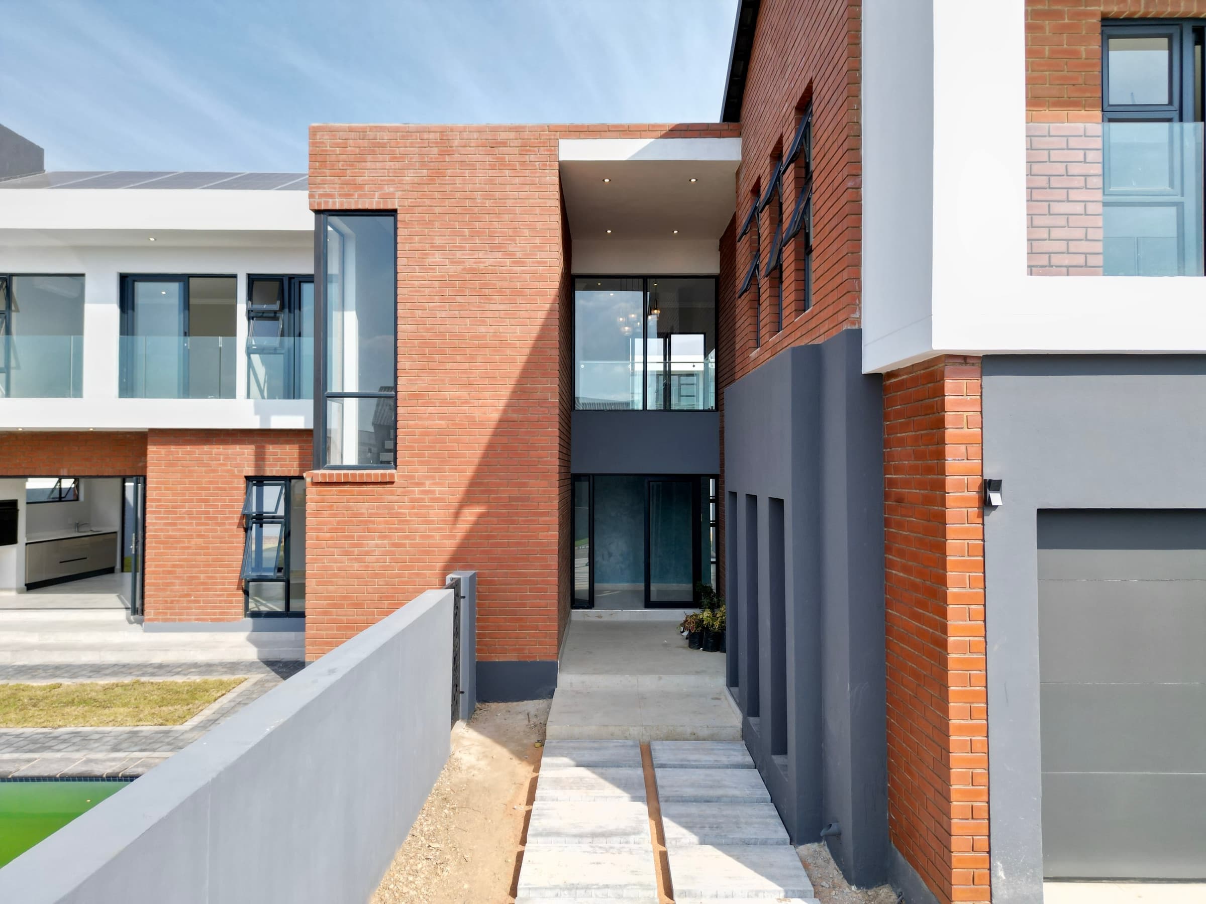 Residence IV — Brick — Exterior