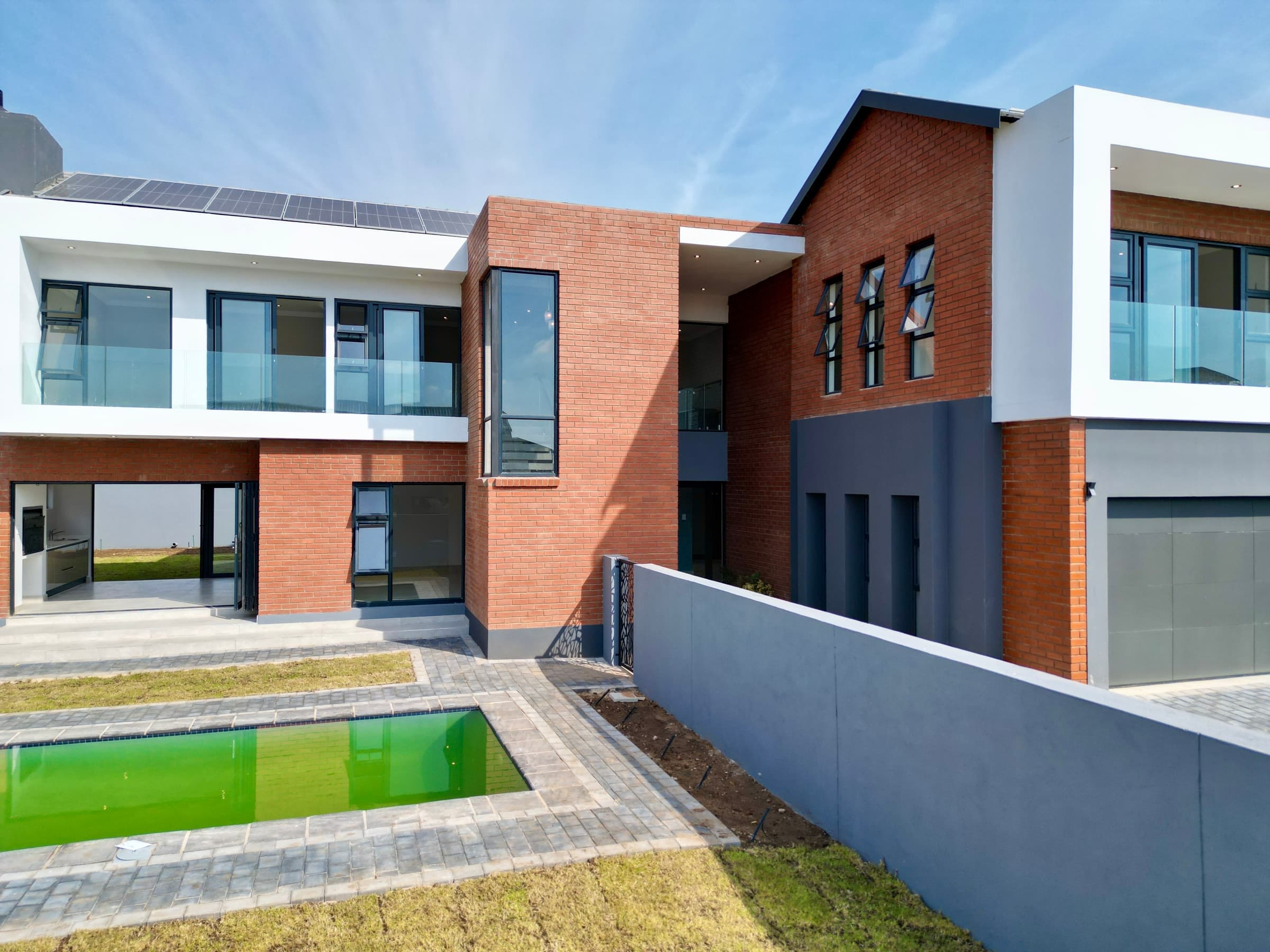 Residence IV — Brick — Exterior