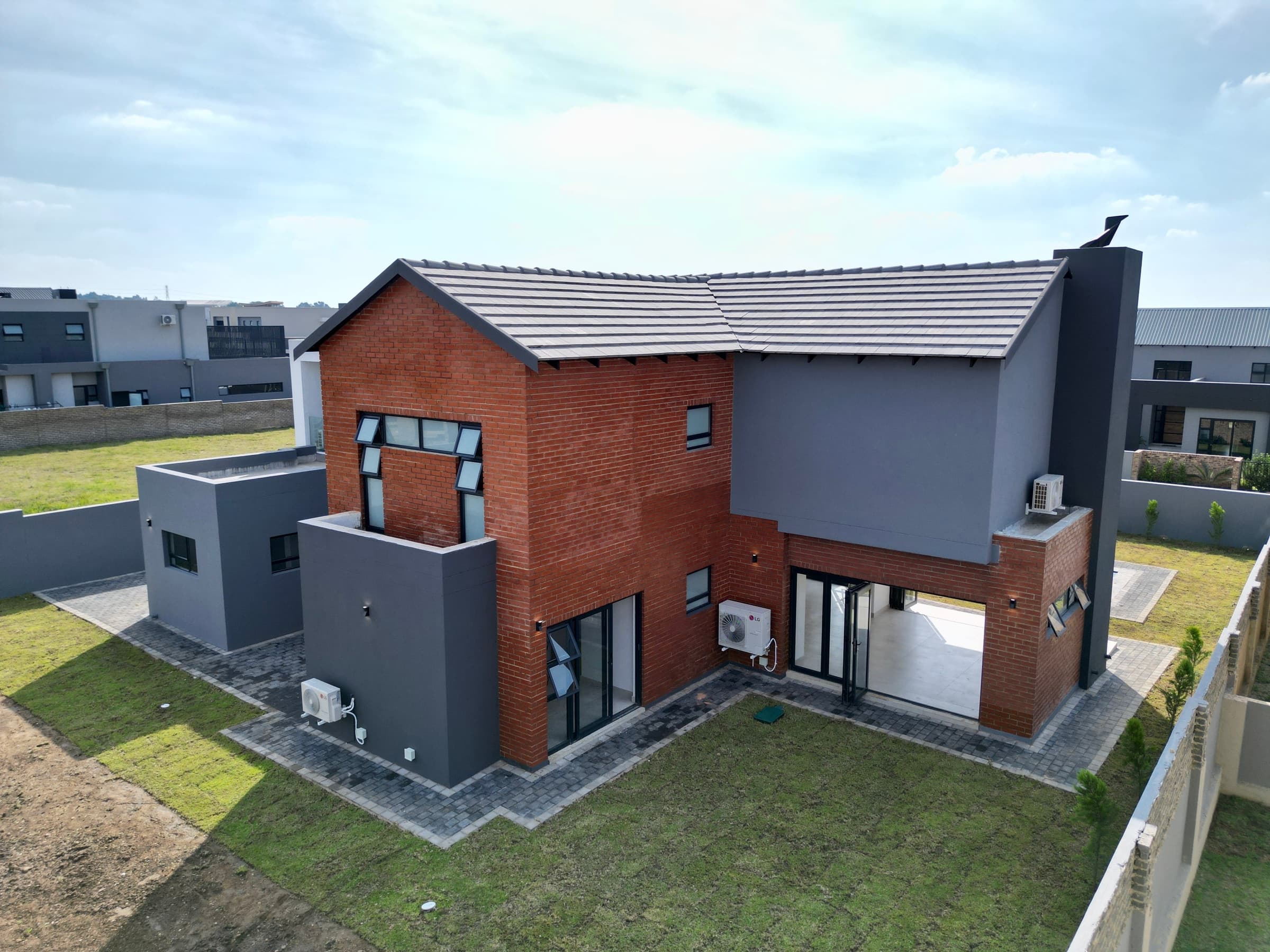 Residence IV — Brick — Exterior