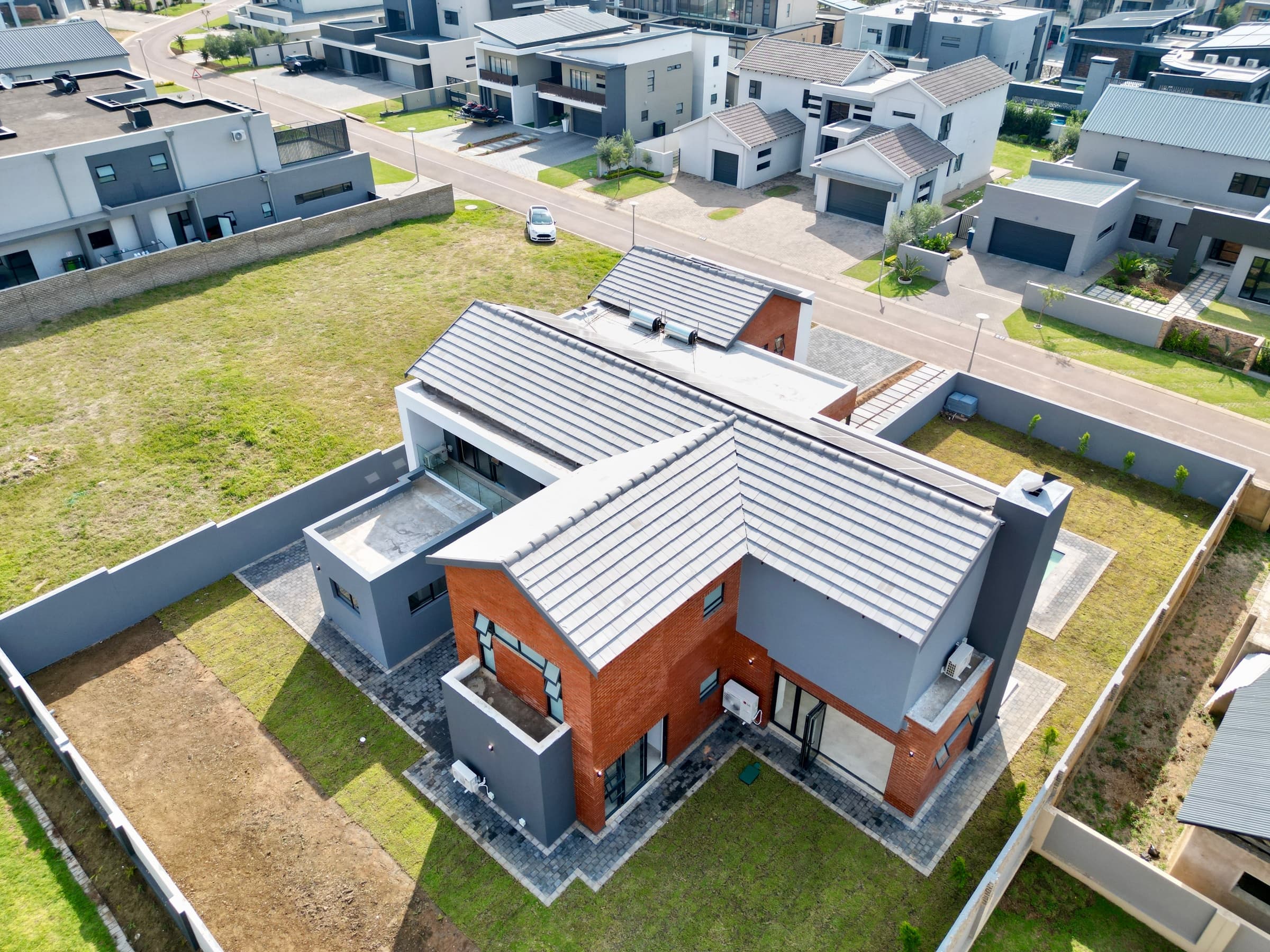 Residence IV — Brick — Exterior
