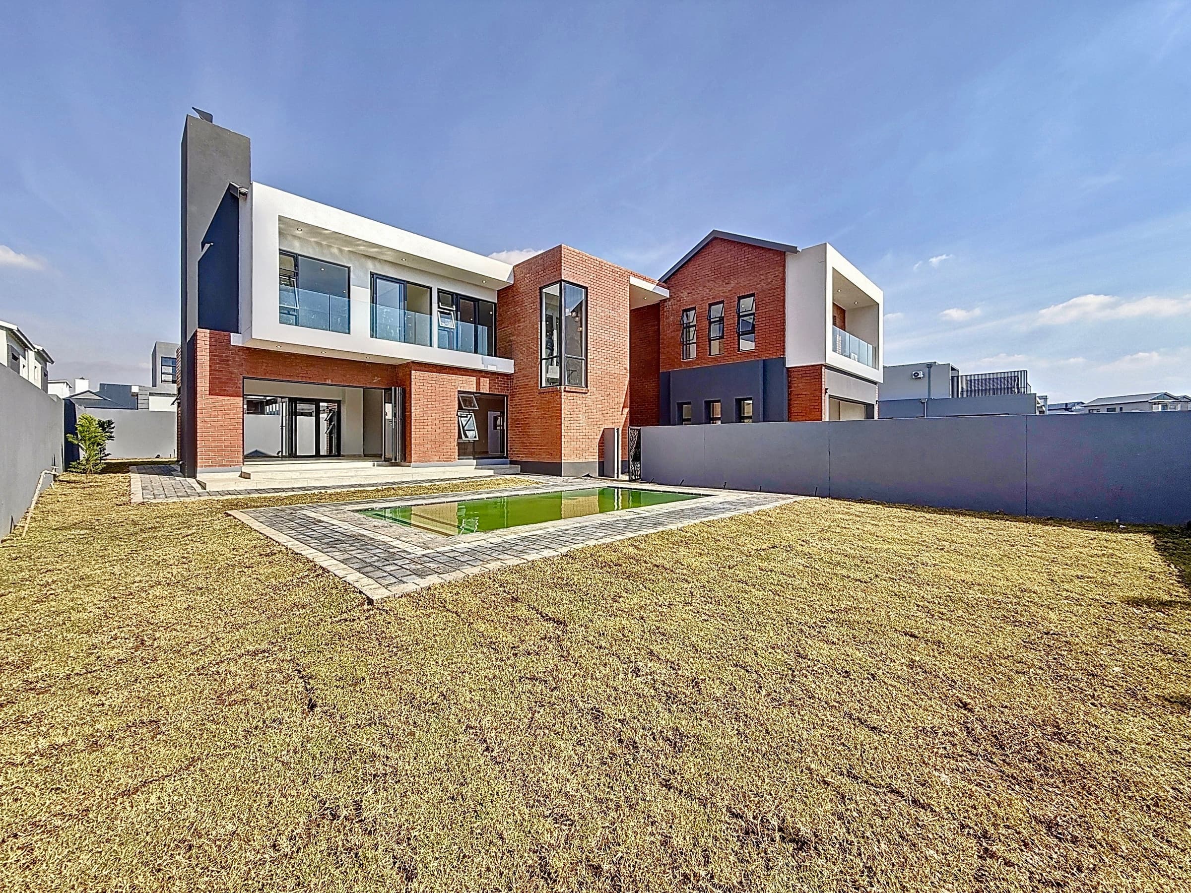 Residence IV — Brick — Exterior