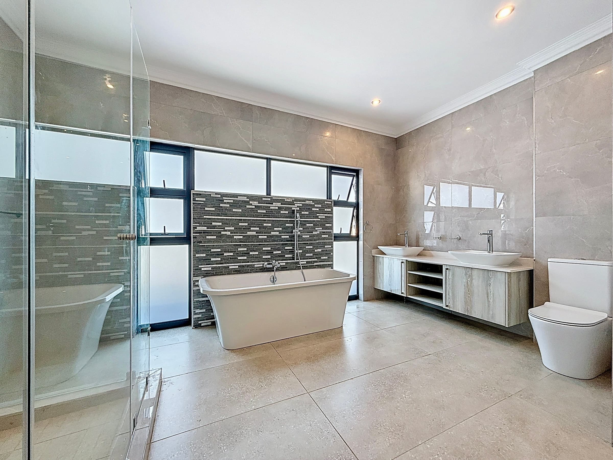 Residence IV — Brick — Interior