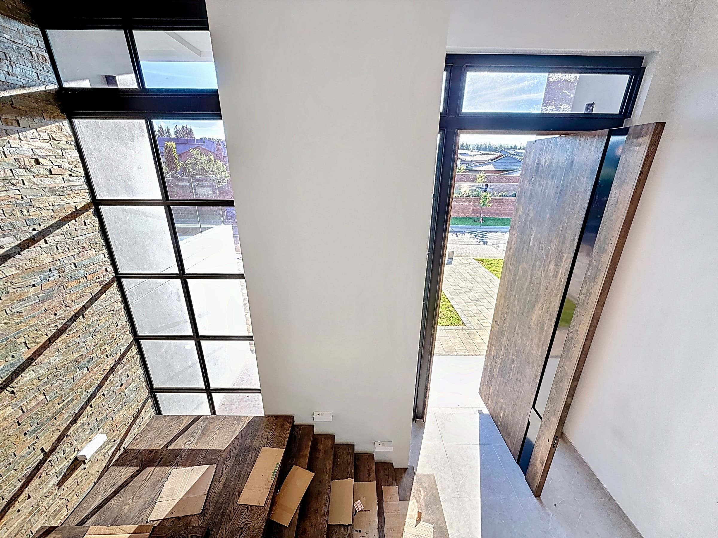 Residence V — Pivot — Exterior