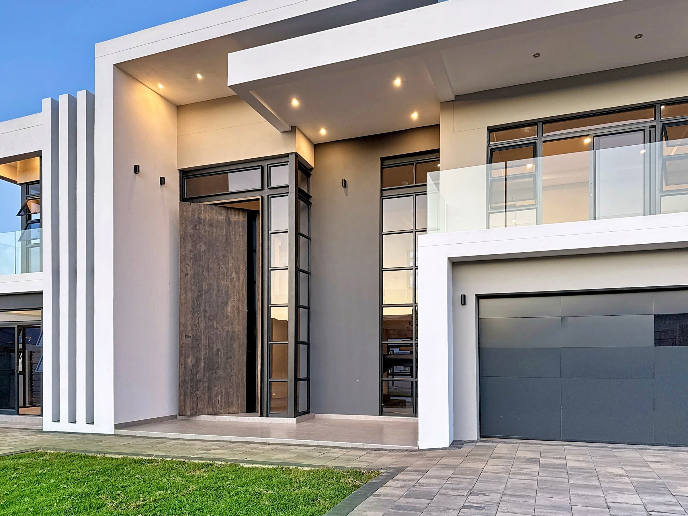 Residence V — Pivot — Exterior