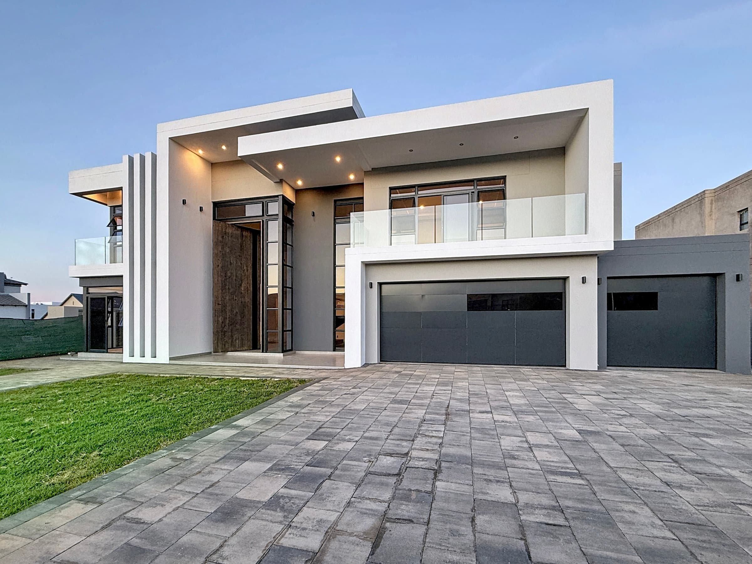 Residence V — Pivot — Exterior