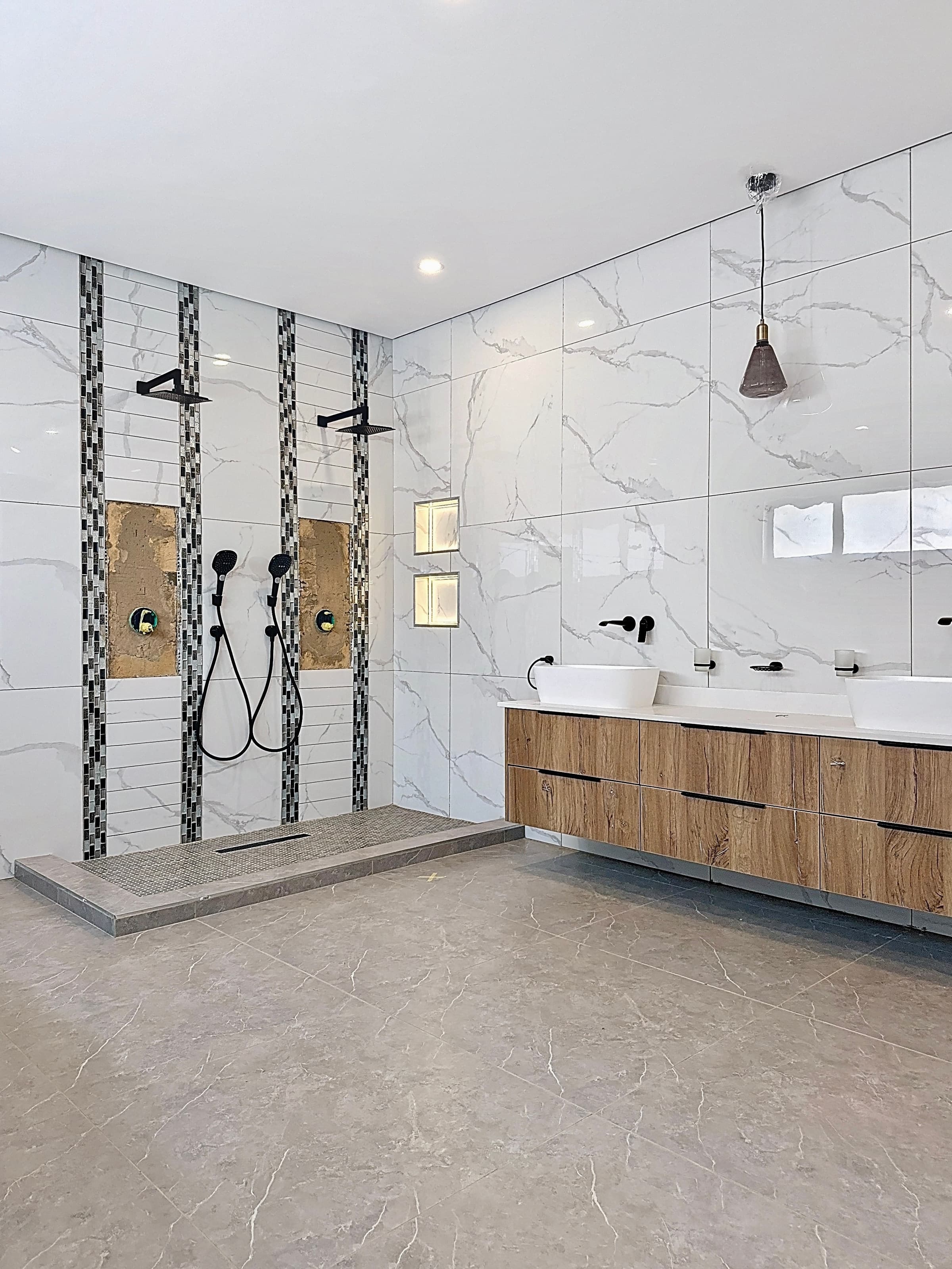 Residence V — Pivot — Interior