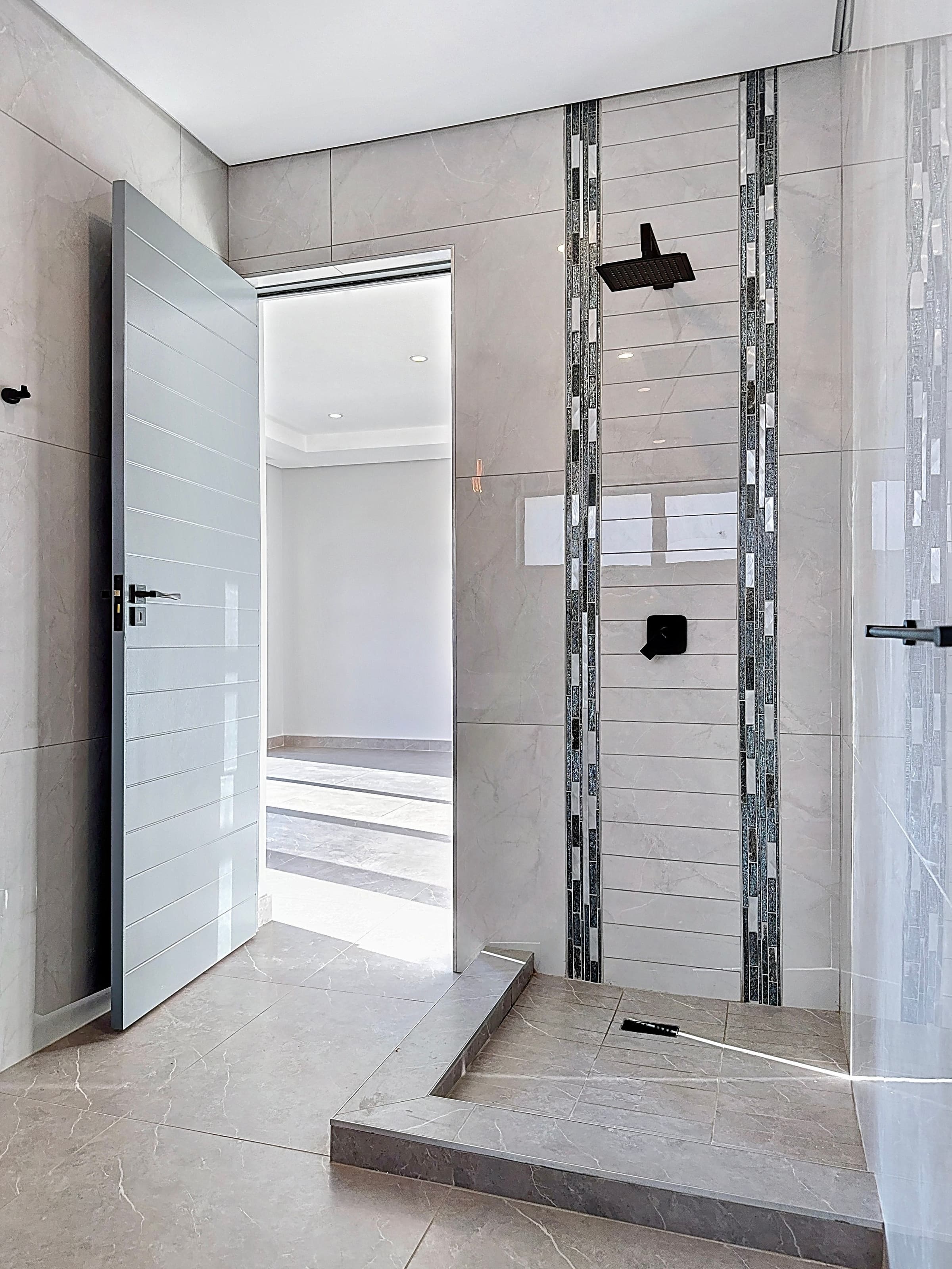 Residence V — Pivot — Interior