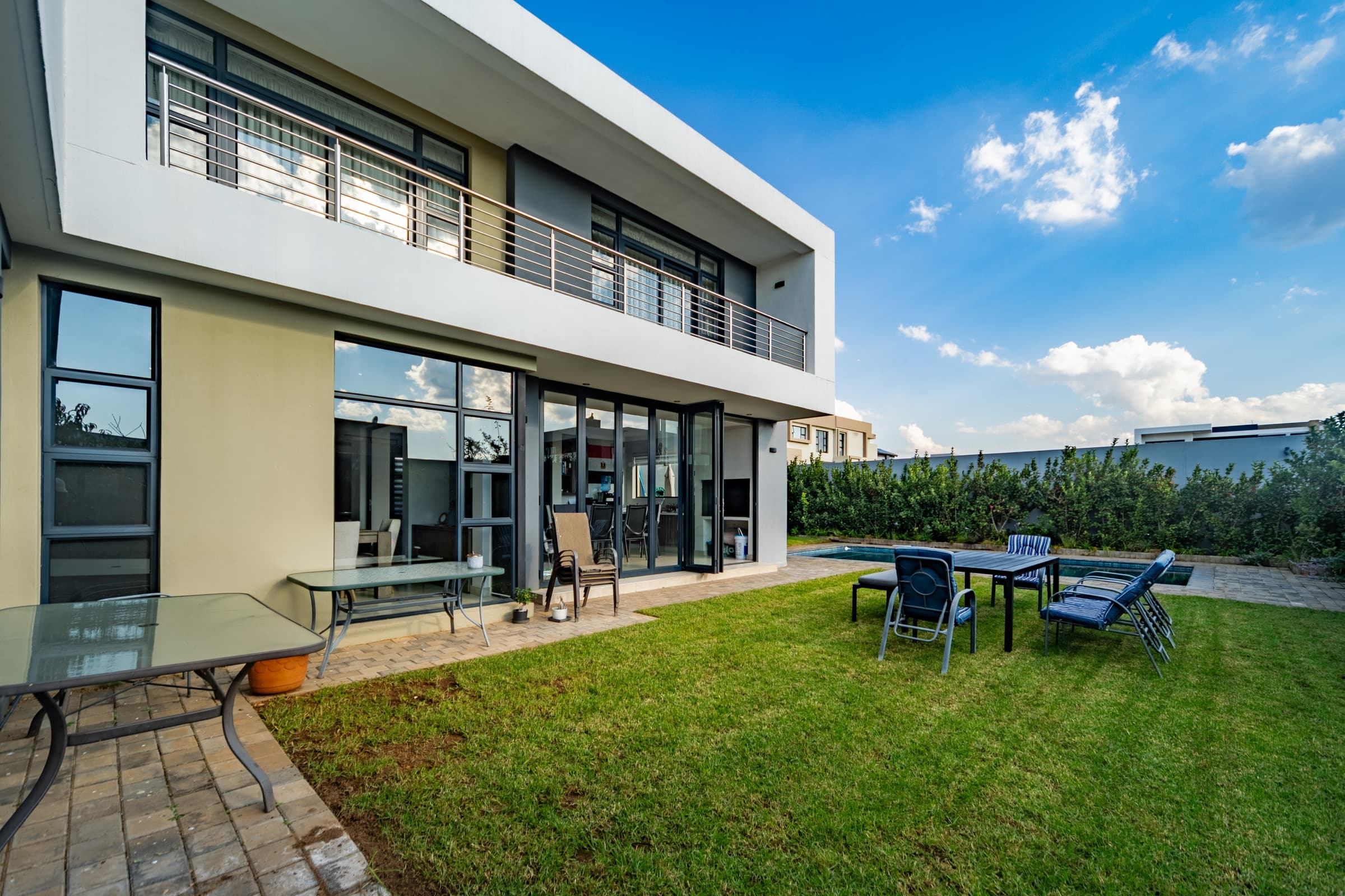 Residence III — Sunset — Build