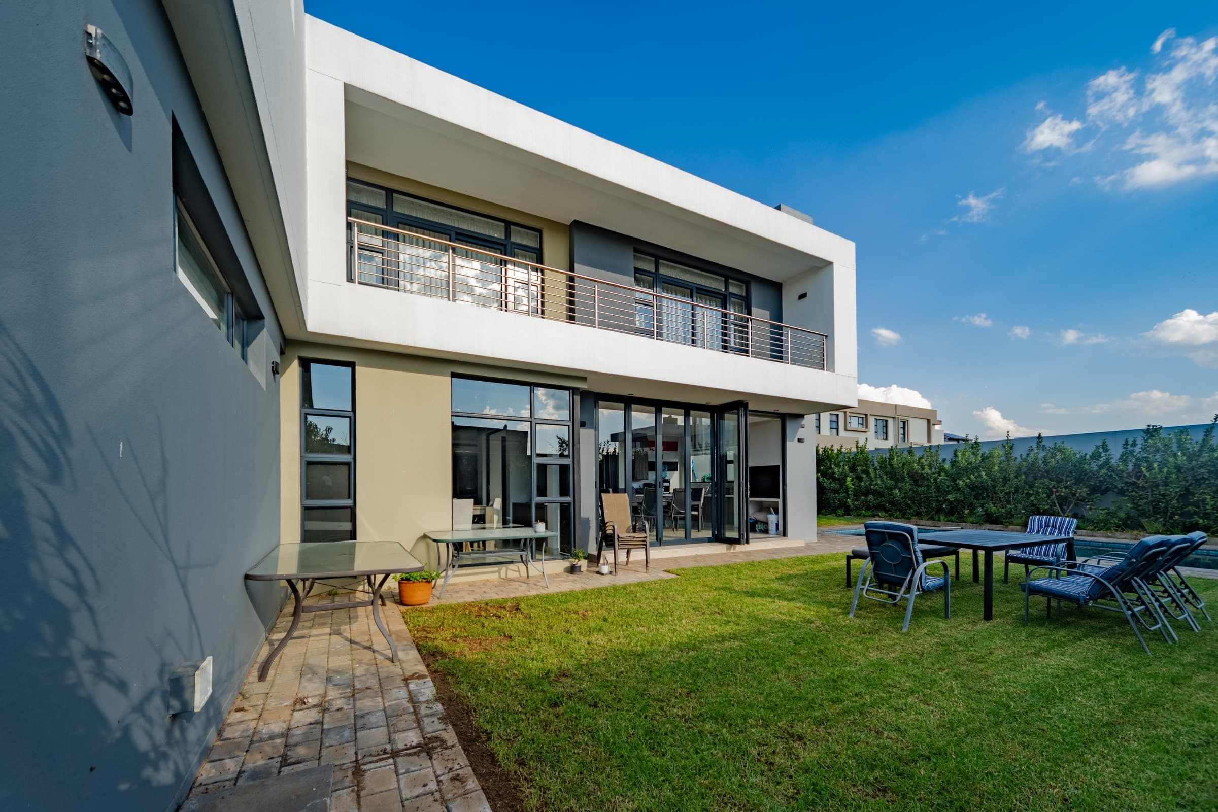 Residence III — Sunset — Build