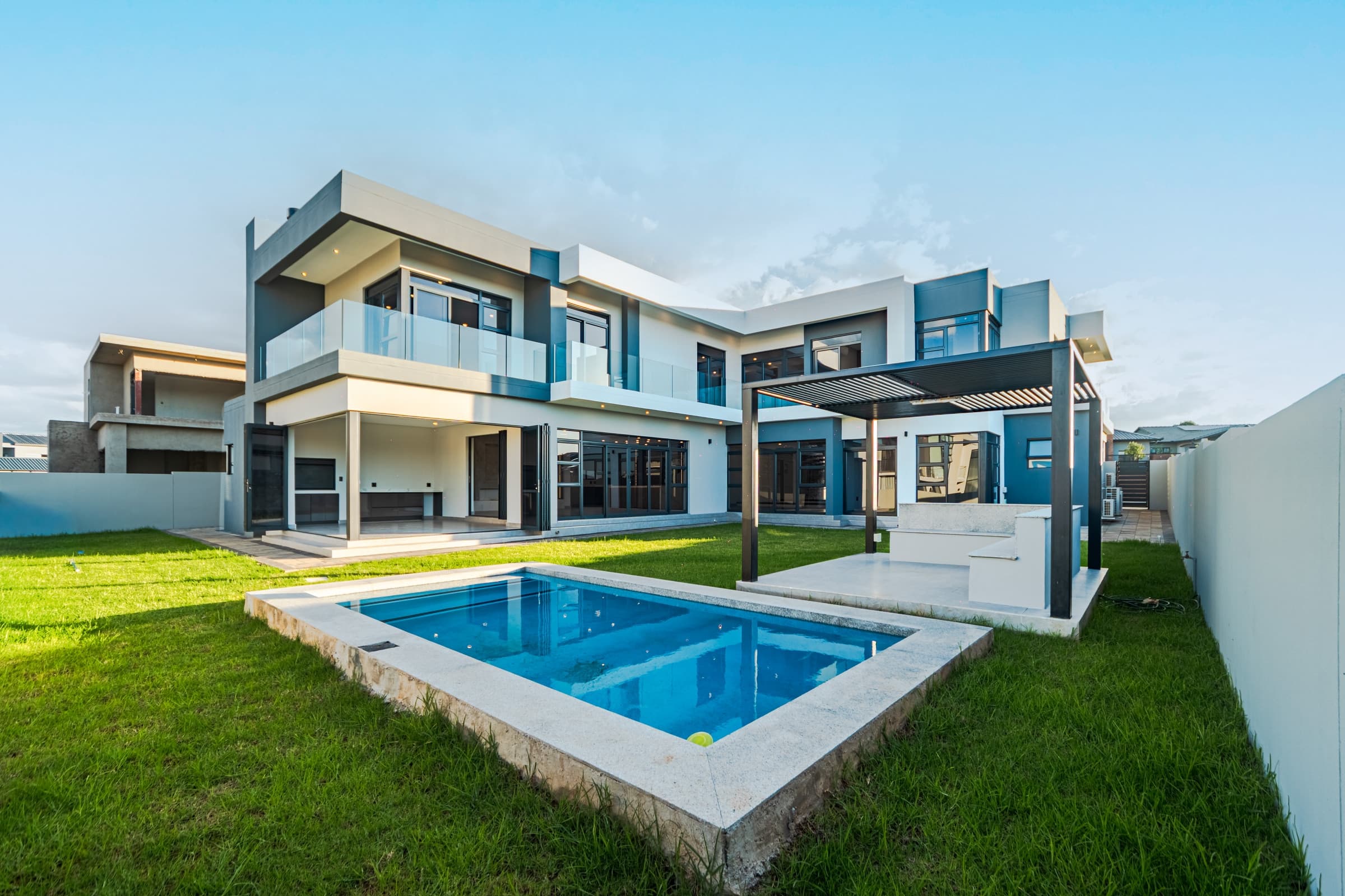 Residence I — Twilight — Build