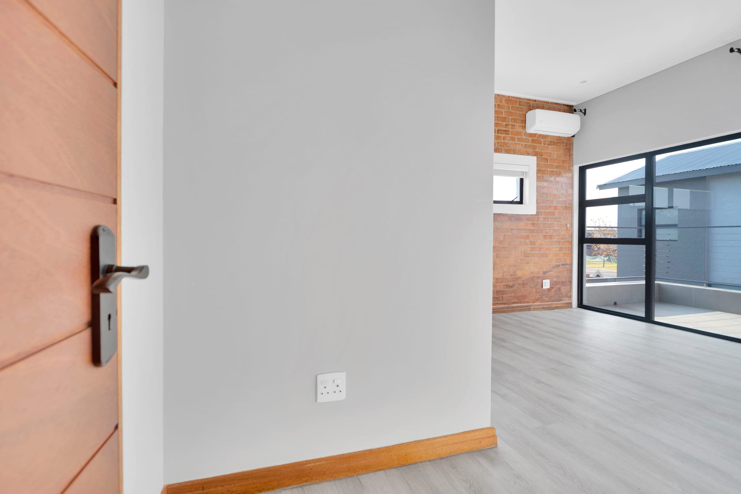 Residence VI — Portal — Interior