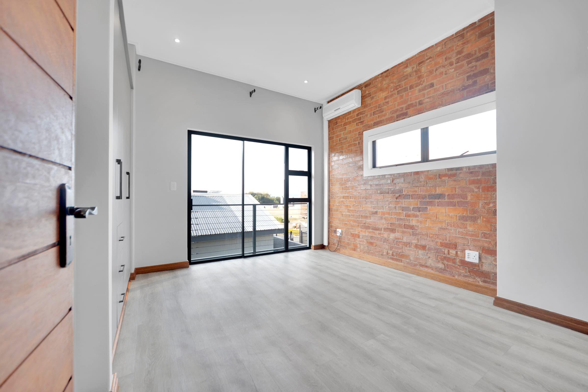 Residence VI — Portal — Interior